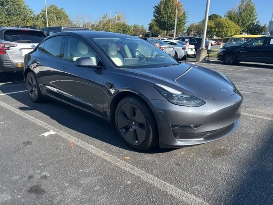 2023 Tesla Model 3 photo 1