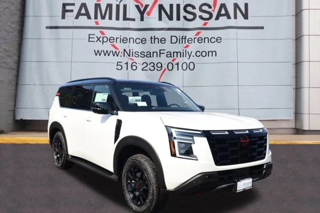 2026 Nissan Armada photo 1