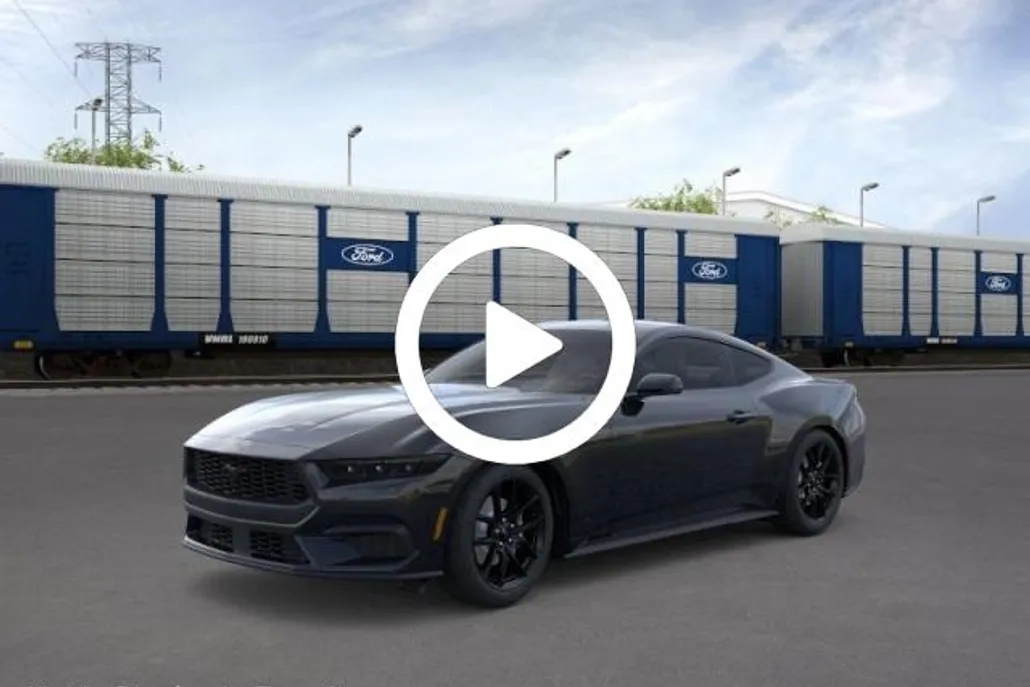 2025 Ford Mustang EcoBoost Premium photo 1