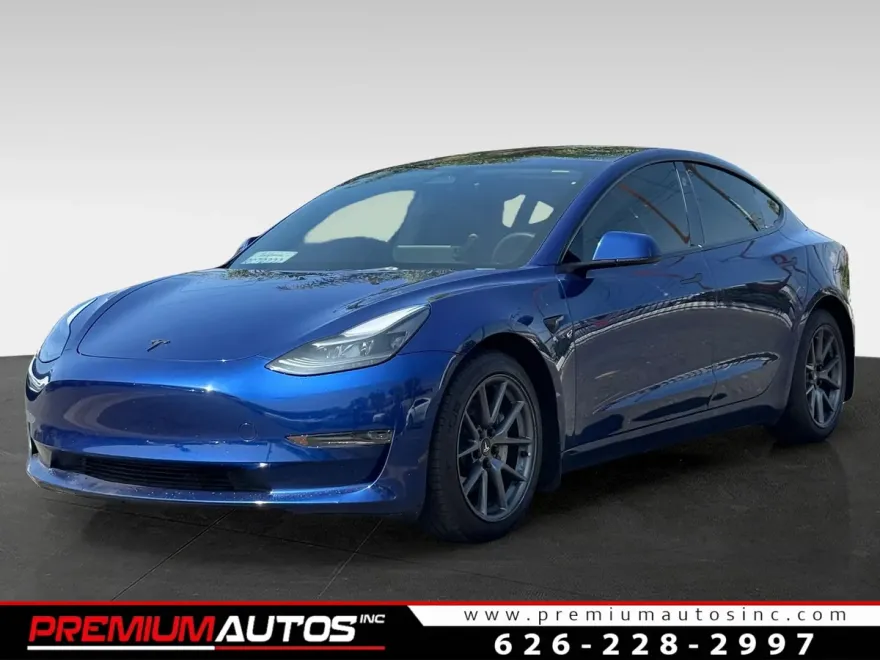 2023 Tesla Model 3 photo 1