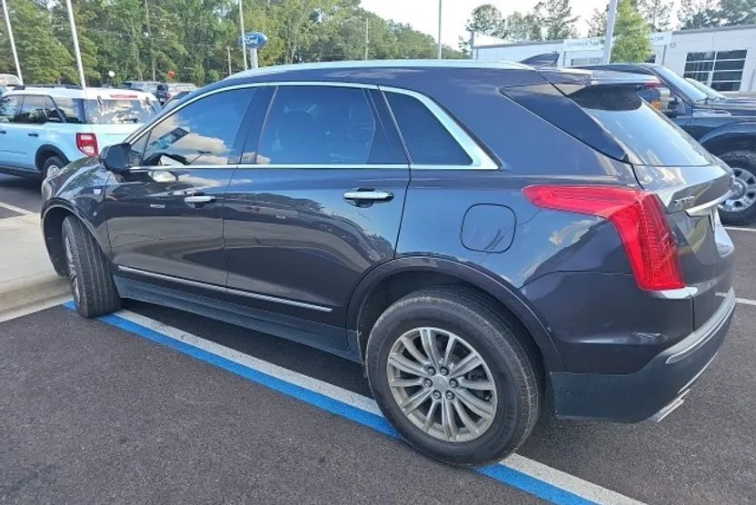 2017 Cadillac XT5 Luxury photo 1