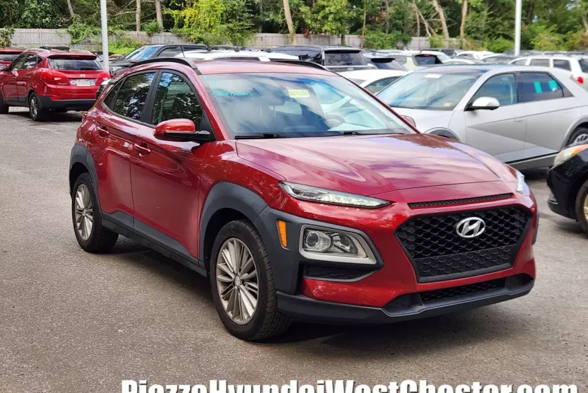2020 Hyundai Kona SEL photo 1