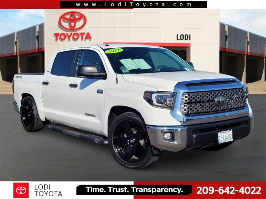 2019 Toyota Tundra SR5 Grade photo 1