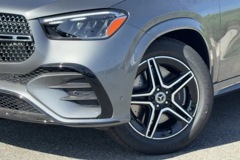 2026 Mercedes Benz GLE 450 4MATIC photo 1