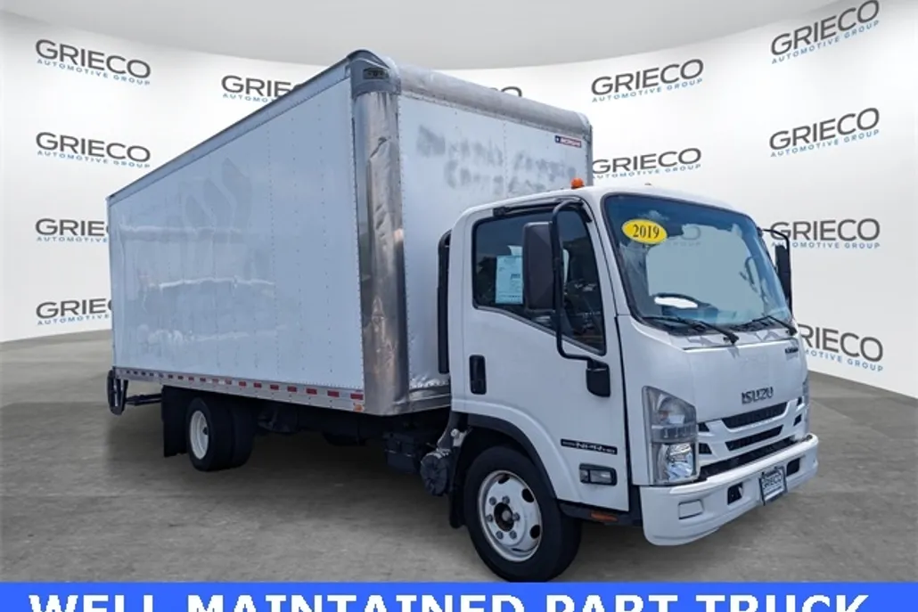 2019 Isuzu NPR photo 1