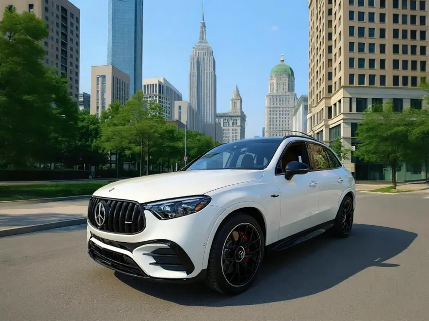 2025 Mercedes Benz GLC AMG photo 1