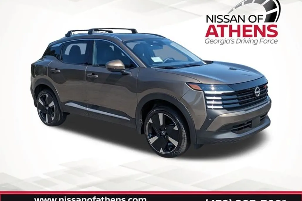 2025 Nissan Kicks SR photo 1