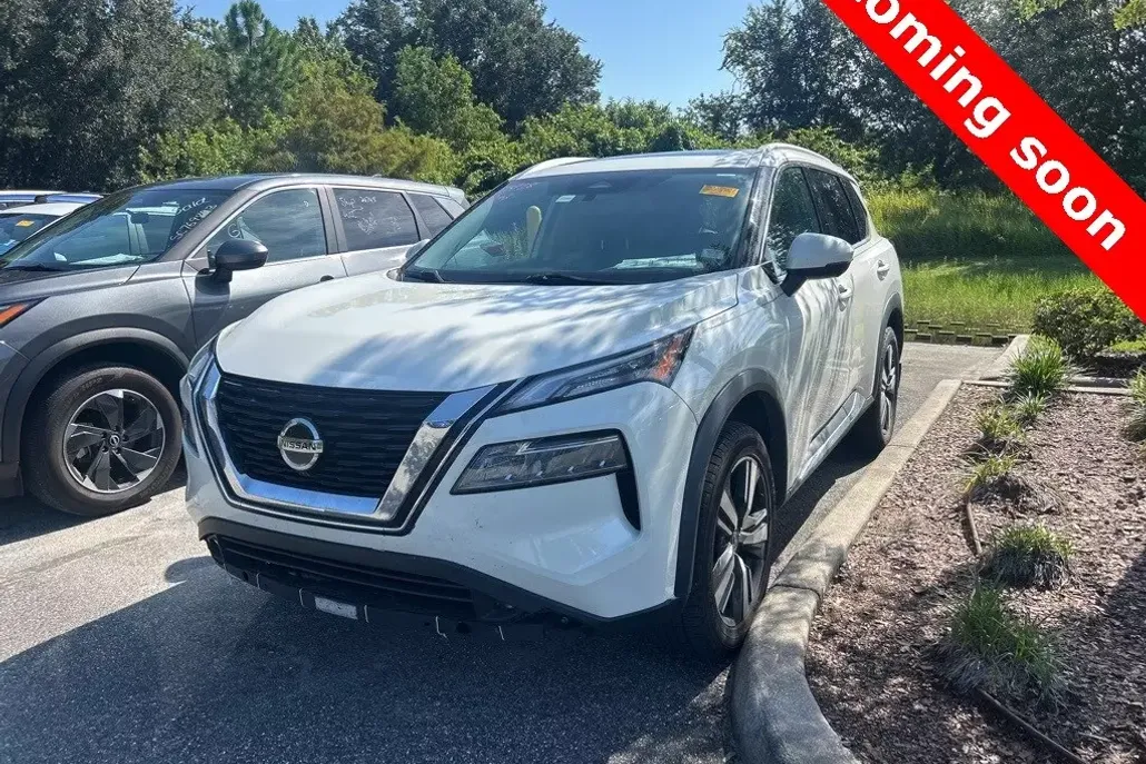 2021 Nissan Rogue SL photo 1