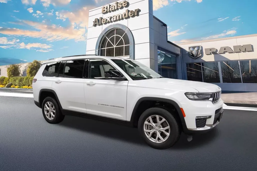 2022 Jeep Grand Cherokee Limited photo 1
