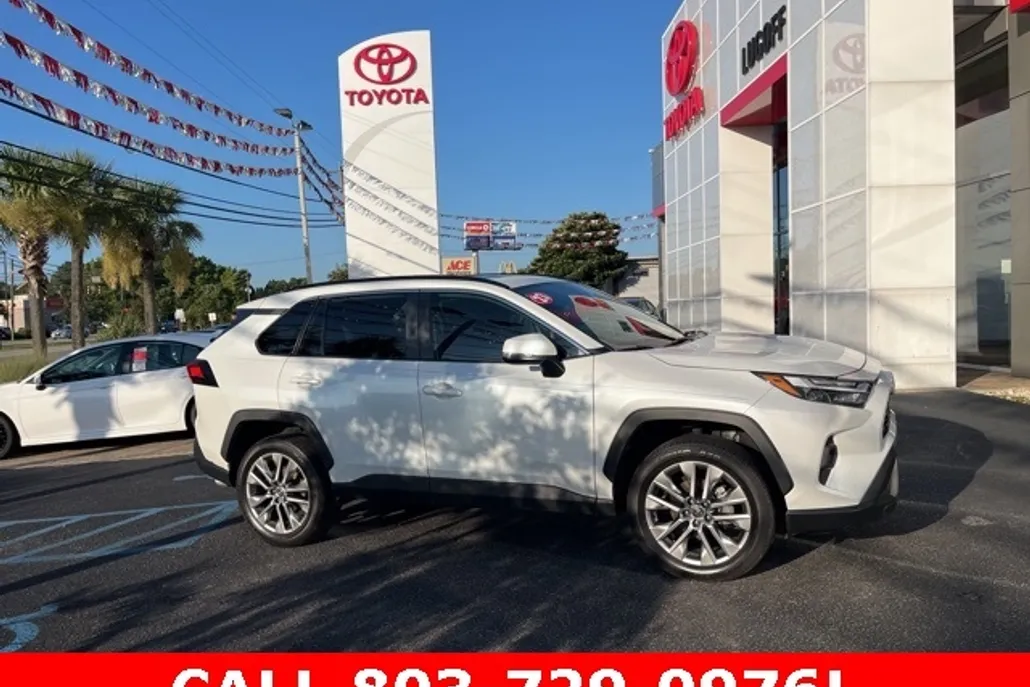 2023 Toyota RAV4 XLE Premium photo 1