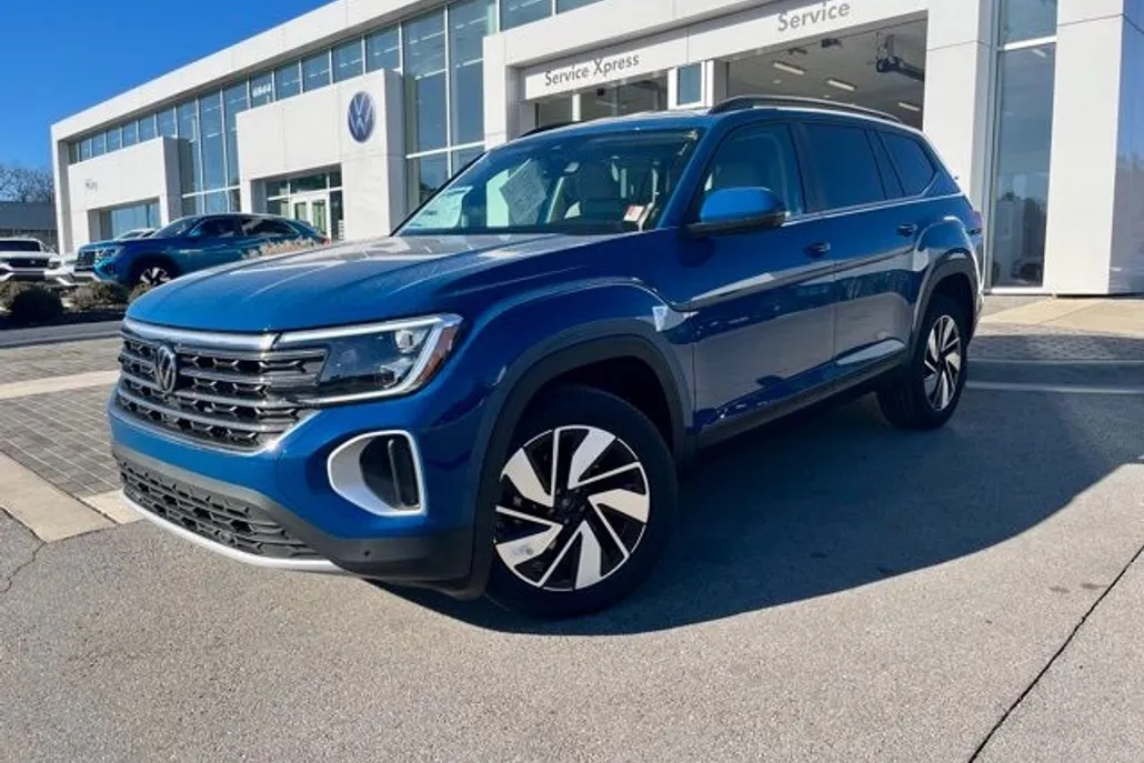 2025 Volkswagen Atlas SE Technology photo 1