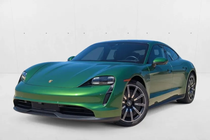 2021 Porsche Taycan Base photo 1