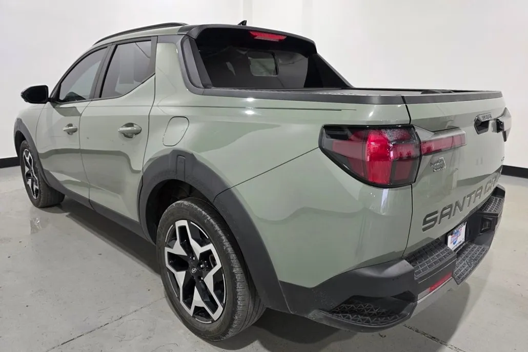 2023 Hyundai Santa Cruz Limited photo 1