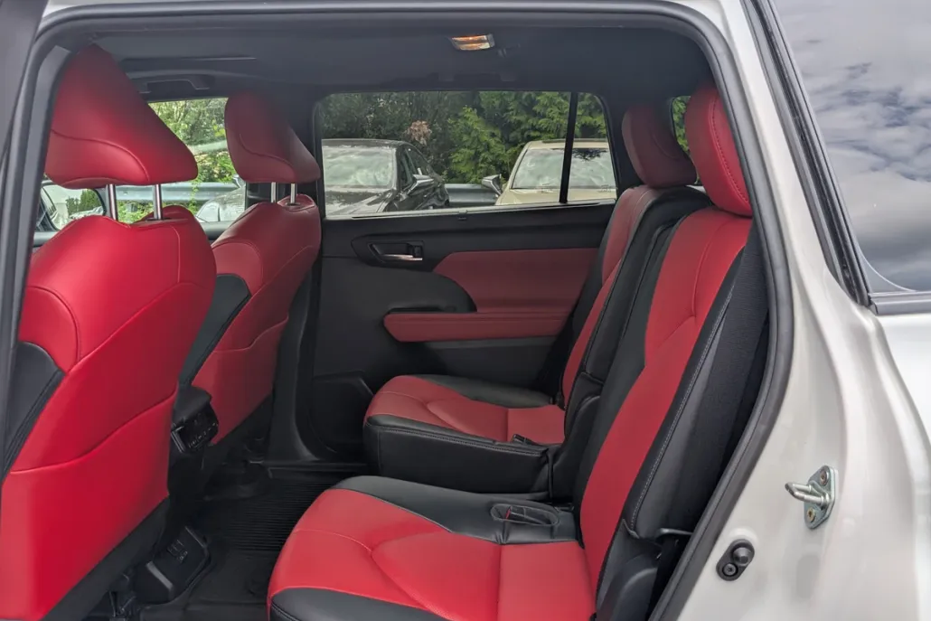 2023 Toyota Highlander XSE photo 1