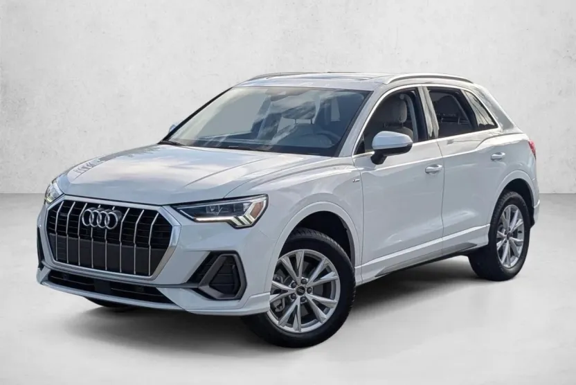 2024 Audi Q3 S line Premium Plus photo 1