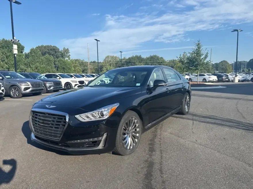 2017 Genesis G90 3.3T Premium photo 1