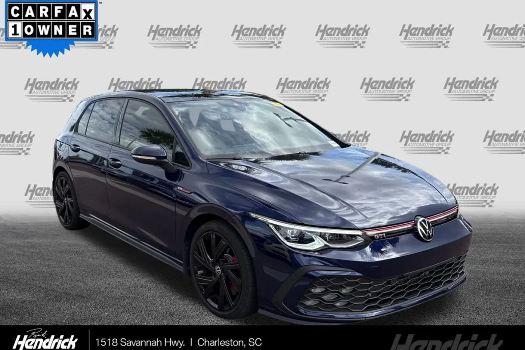 2022 Volkswagen Golf GTI SE photo 1
