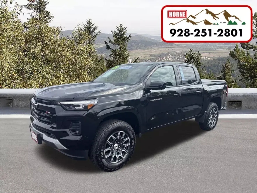 2024 Chevrolet Colorado Z71 photo 1
