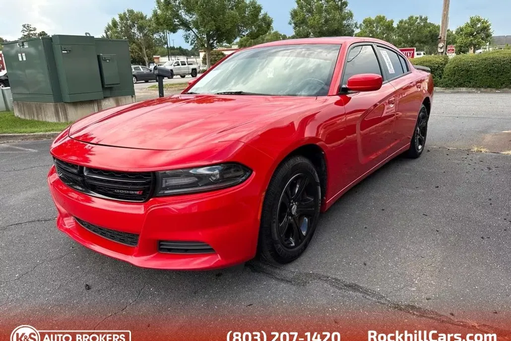 2019 Dodge Charger SXT photo 1