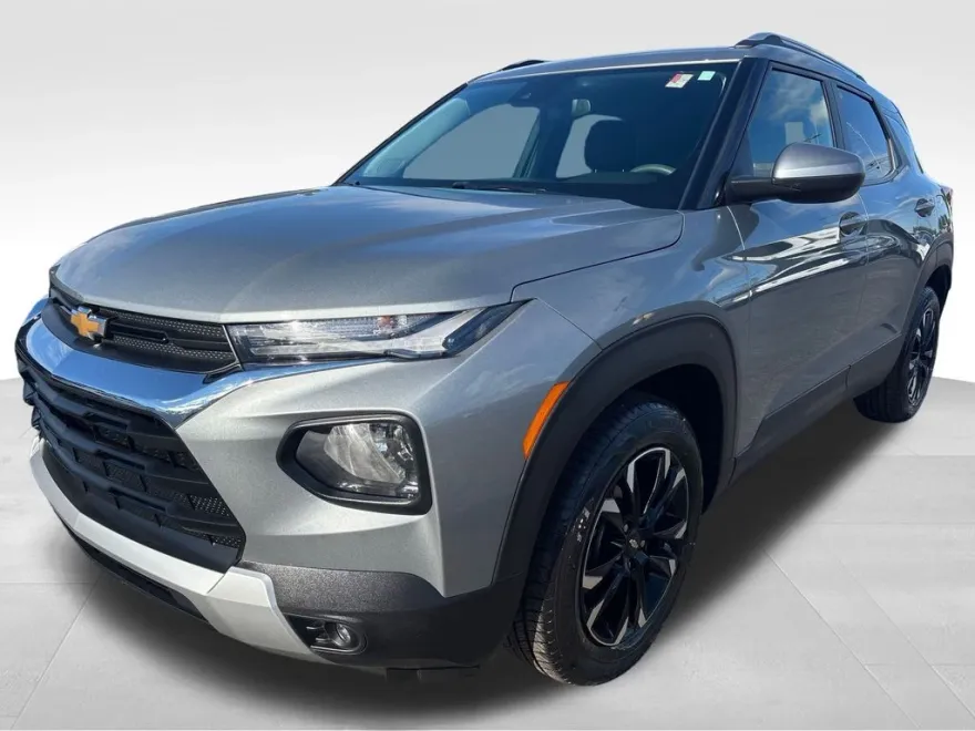 2023 Chevrolet Trailblazer LT photo 1