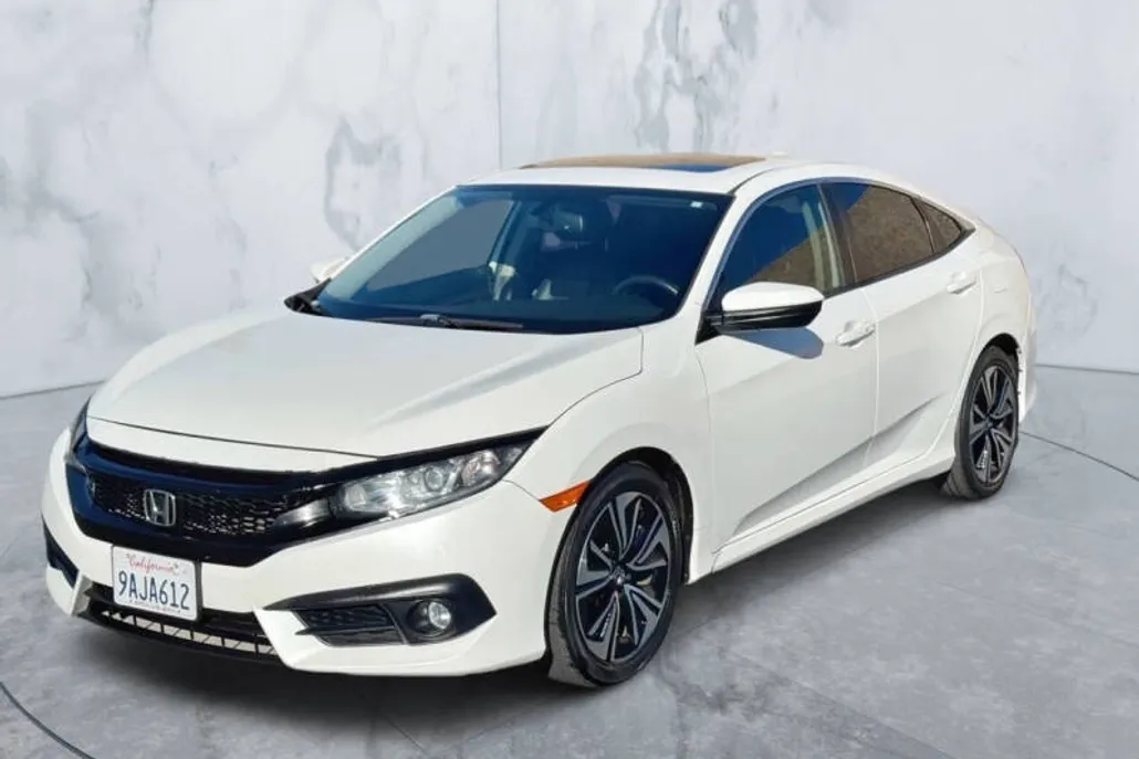 2018 Honda Civic EX-L photo 1