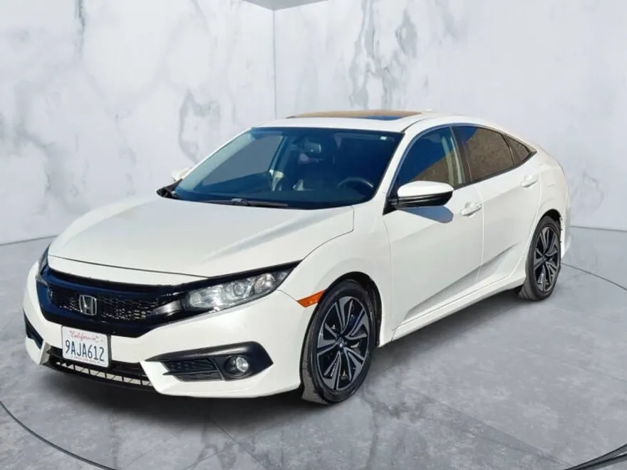 2018 Honda Civic EX-L photo 1