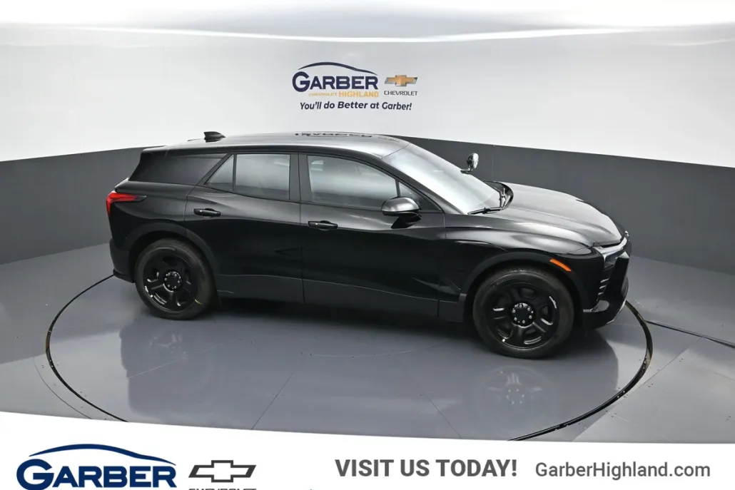 2025 Chevrolet Blazer EV photo 1