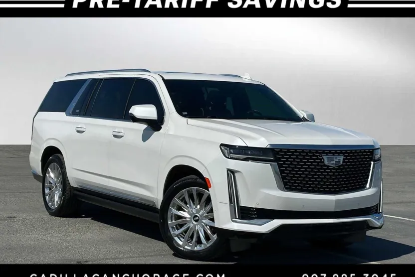 2024 Cadillac Escalade ESV Premium Luxury photo 1