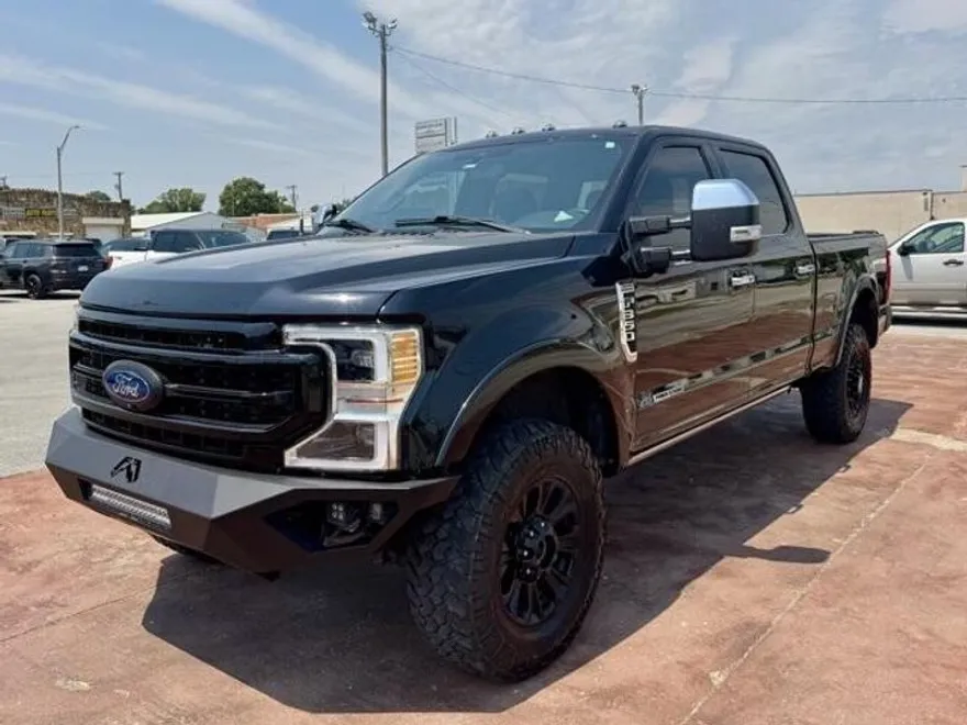 2022 Ford F-350 Platinum photo 1