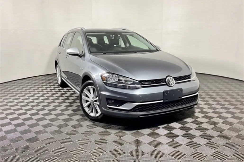 2019 Volkswagen Golf Alltrack TSI S 4Motion photo 1