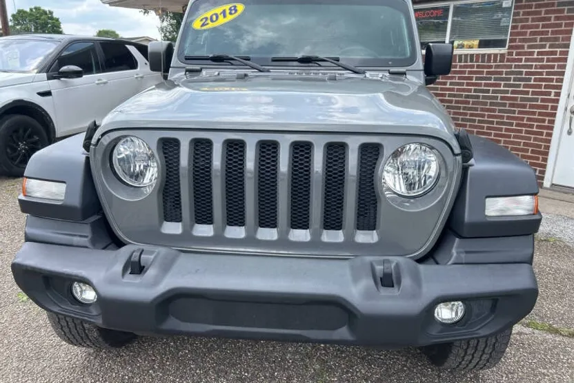 2018 Jeep Wrangler Unlimited Sport photo 1