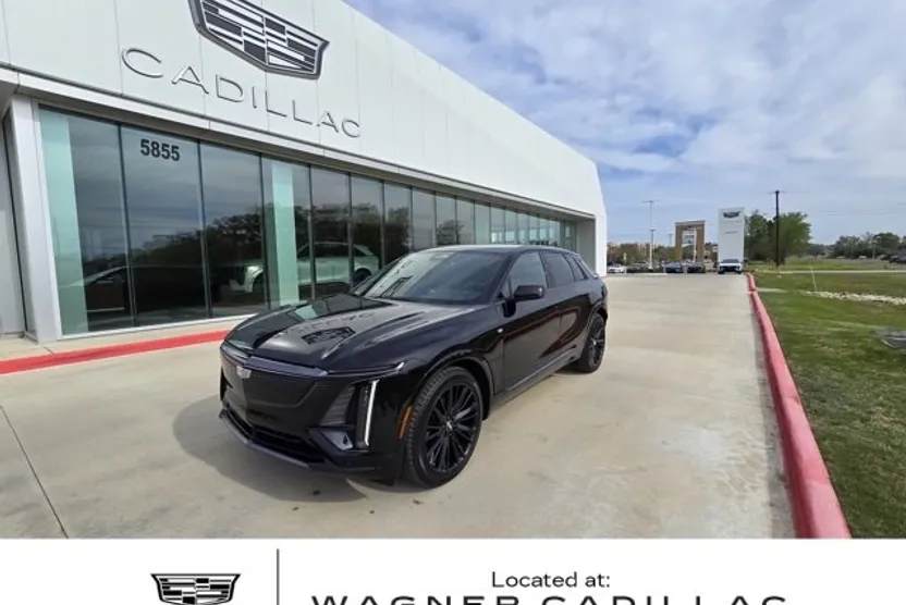 2025 Cadillac Lyriq Sport photo 1