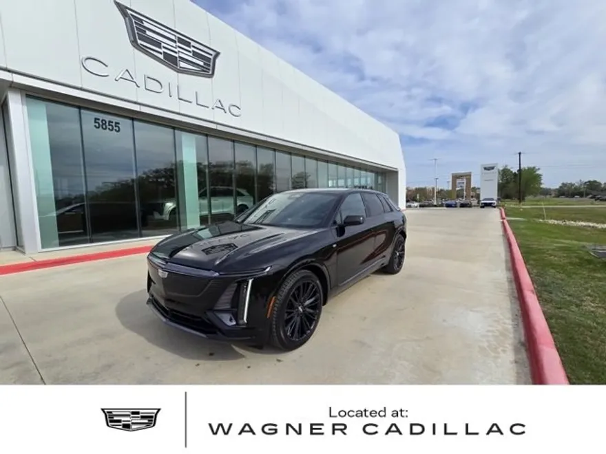 2025 Cadillac Lyriq Sport photo 1