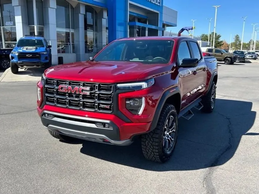 2024 Gmc Canyon AT4 photo 1