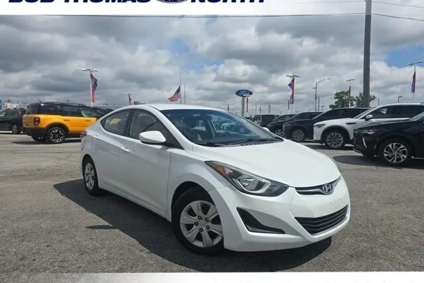 2016 Hyundai Elantra SE photo 1