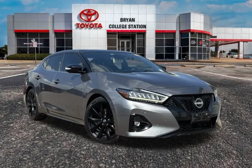 2023 Nissan Maxima SR photo 1