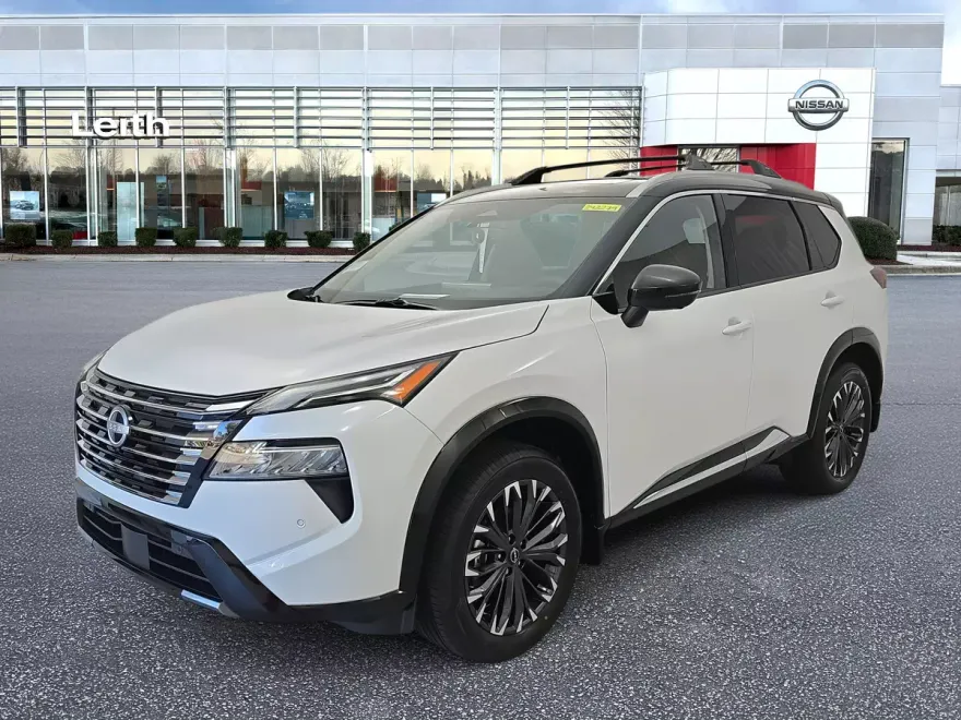 2026 Nissan Rogue Platinum photo 1