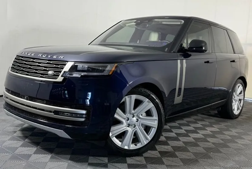 2023 Land Rover Range Rover SE photo 1