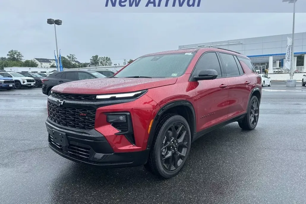 2025 Chevrolet Traverse RS photo 1