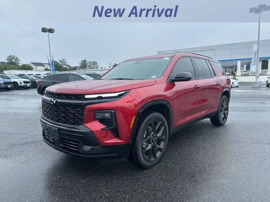 2025 Chevrolet Traverse RS photo 1