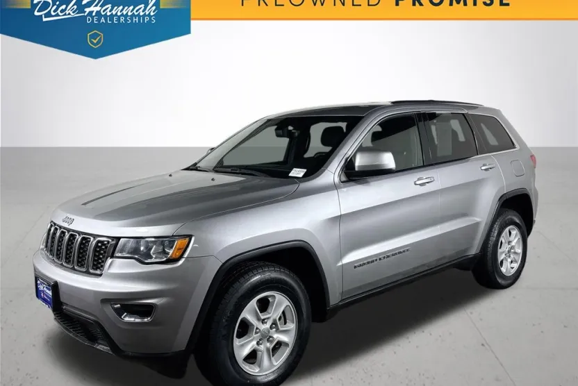 2017 Jeep Grand Cherokee Laredo photo 1