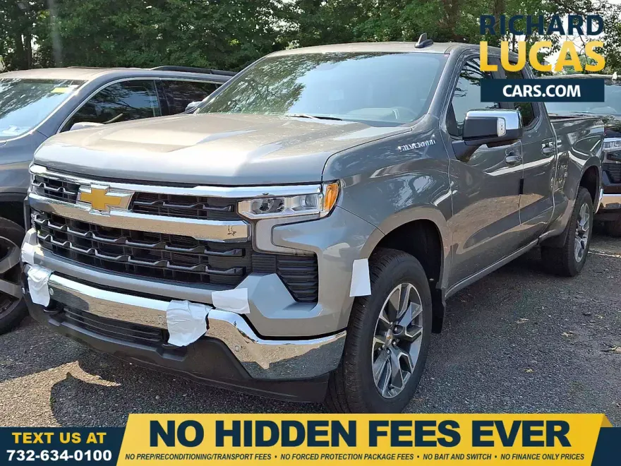 2026 Chevrolet Silverado 1500 LT photo 1