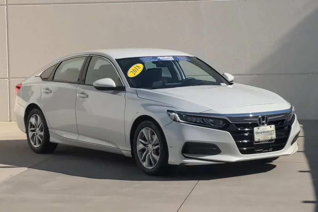 2018 Honda Accord LX 1.5T photo 1