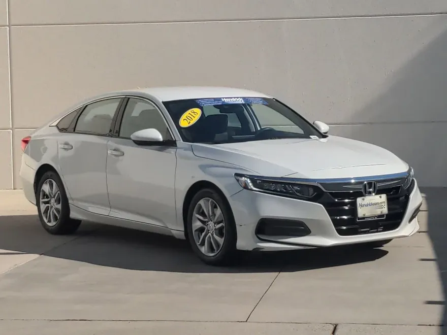 2018 Honda Accord LX 1.5T photo 1
