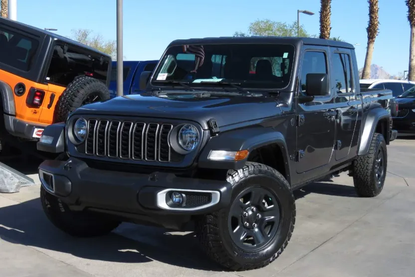 2024 Jeep Gladiator Sport photo 1