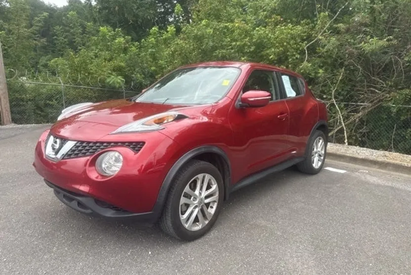 2015 Nissan Juke S photo 1
