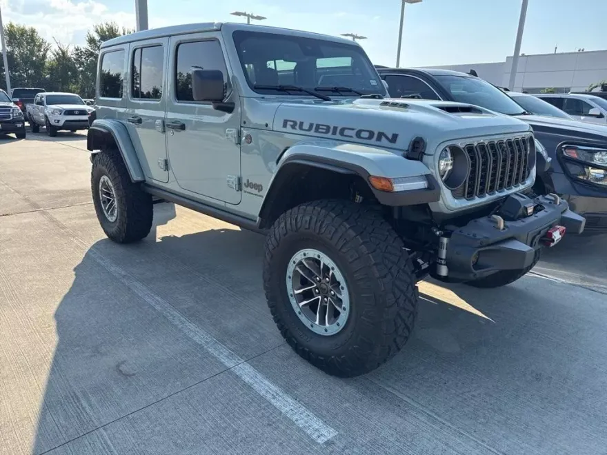 2024 Jeep Wrangler Rubicon 392 photo 1