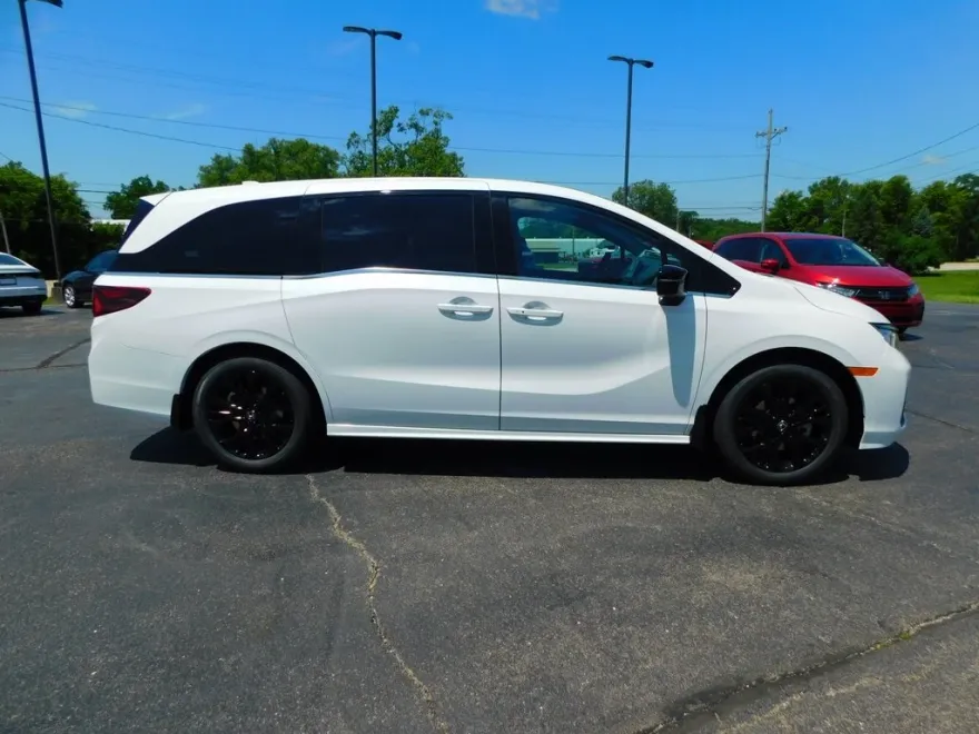 2026 Honda Odyssey Sport photo 1