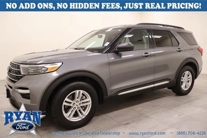 2022 Ford Explorer XLT photo 1