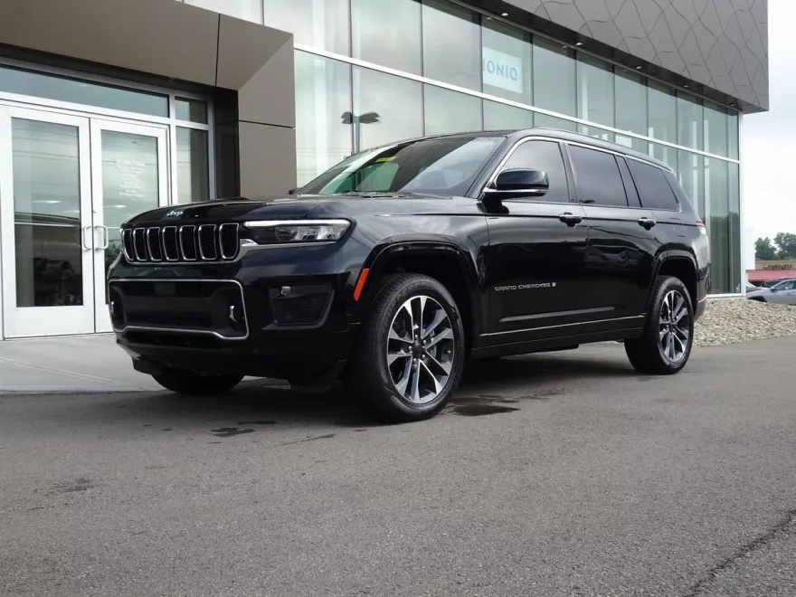 2021 Jeep Grand Cherokee Overland photo 1